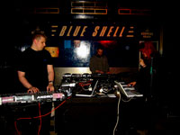 moogulatoR live @ www. blue-shell .de